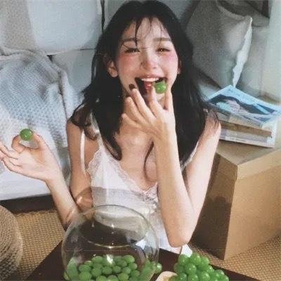 四光猪现蠢记海报